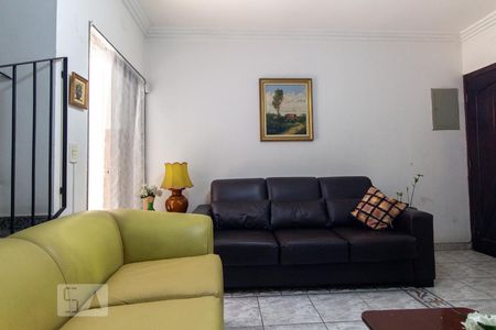 Sala de casa para alugar com 3 quartos, 149m² em Jardim Piqueroby, São Paulo