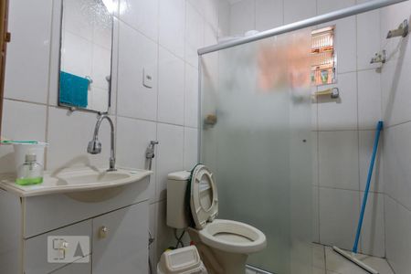 Casa à venda com 413m², 4 quartos e 3 vagas Casa à venda com 413m², 4 quartos e 3 vagasBanheiro