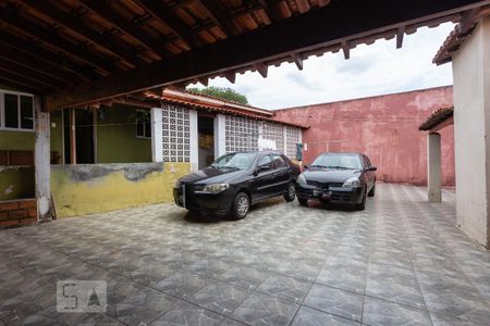 Casa à venda com 413m², 4 quartos e 3 vagas Casa à venda com 413m², 4 quartos e 3 vagasGaragem