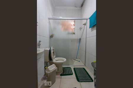 Casa à venda com 413m², 4 quartos e 3 vagas Casa à venda com 413m², 4 quartos e 3 vagasBanheiro