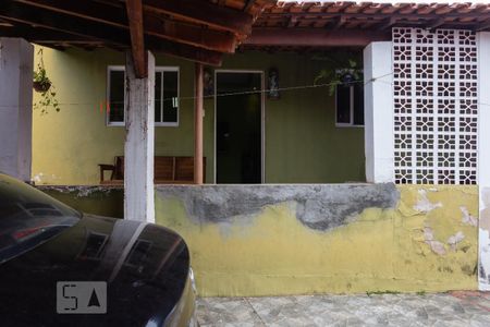 Casa à venda com 413m², 4 quartos e 3 vagas Casa à venda com 413m², 4 quartos e 3 vagasFachada