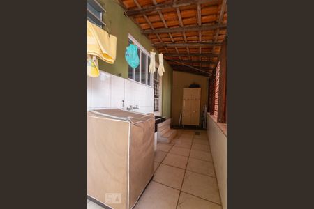 Casa à venda com 413m², 4 quartos e 3 vagas Casa à venda com 413m², 4 quartos e 3 vagasÁrea de Serviço