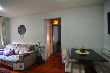 Sala de apartamento à venda com 2 quartos, 56m² em Centro, Canoas