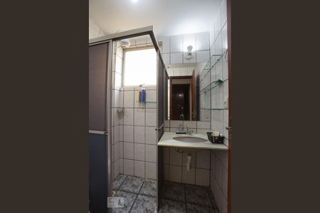 Banheiro social de apartamento para alugar com 3 quartos, 54m² em Jardim Paulistano, Ribeirão Preto