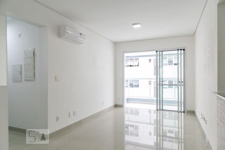 Sala de apartamento para alugar com 2 quartos, 82m² em Pompéia, Santos