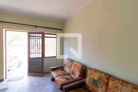 Sala 01 de casa à venda com 4 quartos, 140m² em Vila Paraíso, Campinas