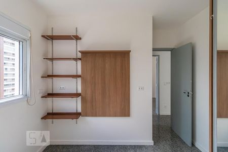 Quarto 1 de apartamento para alugar com 2 quartos, 65m² em Alphaville Industrial, Barueri