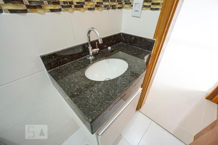 Pia de apartamento para alugar com 2 quartos, 48m² em Vila Aricanduva, São Paulo