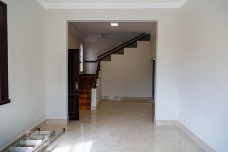 Sala 1 de casa para alugar com 6 quartos, 400m² em Santo Agostinho, Belo Horizonte