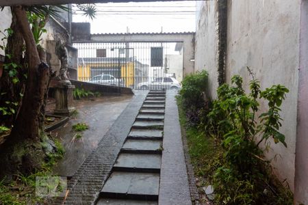 Garagem de casa à venda com 5 quartos, 380m² em Vila Nhocuné, São Paulo