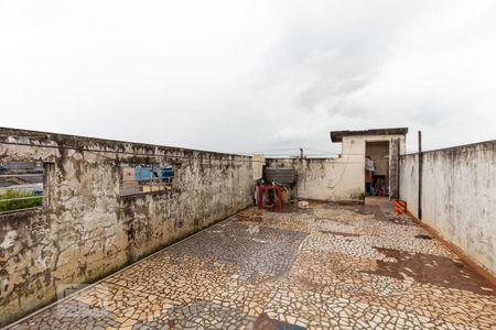 Sacada de casa à venda com 5 quartos, 380m² em Vila Nhocuné, São Paulo