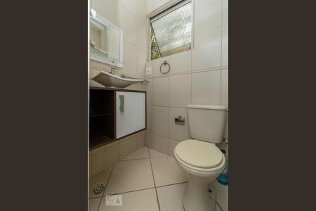 Banheiro de apartamento para alugar com 1 quarto, 48m² em Praia da Bandeira, Rio de Janeiro
