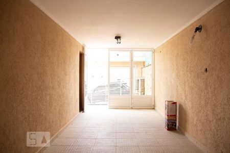 Casa à venda com 138m², 3 quartos e 4 vagas Casa à venda com 138m², 3 quartos e 4 vagasGaragem