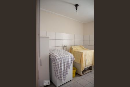 Casa à venda com 138m², 3 quartos e 4 vagas Casa à venda com 138m², 3 quartos e 4 vagasÁrea de Serviço