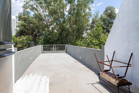 Casa à venda com 320m², 3 quartos e 1 vaga Casa à venda com 320m², 3 quartos e 1 vagaÁrea Externa 2