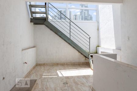 Casa à venda com 320m², 3 quartos e 1 vaga Casa à venda com 320m², 3 quartos e 1 vagaSacada do Quarto 2