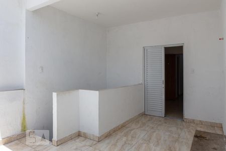 Casa à venda com 320m², 3 quartos e 1 vaga Casa à venda com 320m², 3 quartos e 1 vagaSacada do Quarto 2