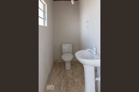 Casa à venda com 320m², 3 quartos e 1 vaga Casa à venda com 320m², 3 quartos e 1 vagaLavabo