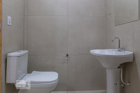 Casa à venda com 320m², 3 quartos e 1 vaga Casa à venda com 320m², 3 quartos e 1 vagaBanheiro Social