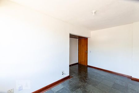 Sala de apartamento para alugar com 2 quartos, 50m² em São Lourenço, Niterói