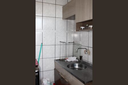 Cozinha de apartamento à venda com 2 quartos, 42m² em Guajuviras, Canoas