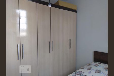 Quarto 1 de apartamento à venda com 2 quartos, 42m² em Guajuviras, Canoas