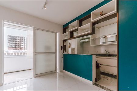 Sala/Cozinha de apartamento para alugar com 1 quarto, 48m² em Federação, Salvador