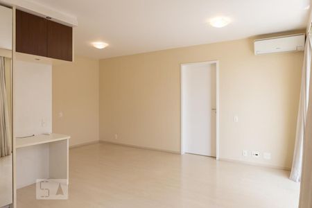 Sala/Quarto de apartamento para alugar com 1 quarto, 41m² em Água Branca, São Paulo