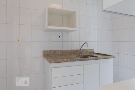 Cozinha de apartamento para alugar com 1 quarto, 41m² em Água Branca, São Paulo