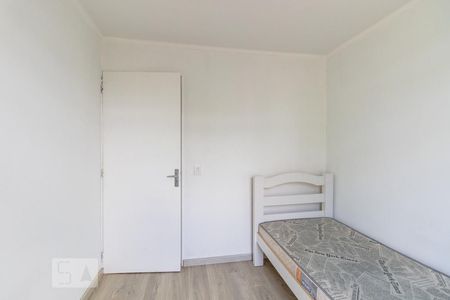 Quarto 2 de apartamento para alugar com 3 quartos, 84m² em Novo Mundo, Curitiba