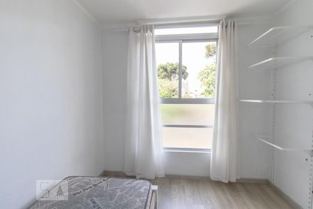 Quarto 2 de apartamento para alugar com 3 quartos, 84m² em Novo Mundo, Curitiba