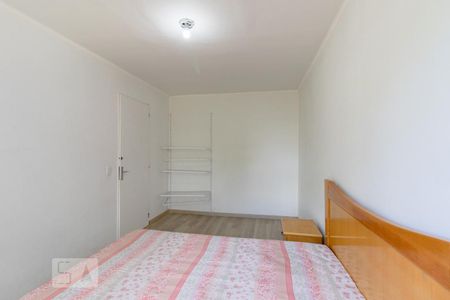 Quarto 3 de apartamento para alugar com 3 quartos, 84m² em Novo Mundo, Curitiba