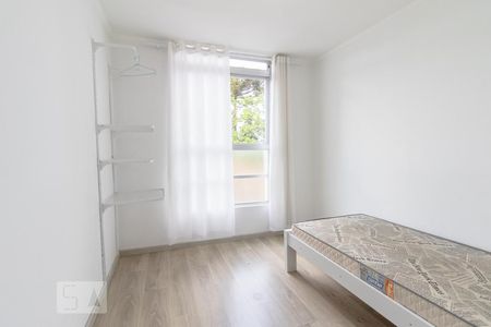 Quarto 1 de apartamento para alugar com 3 quartos, 84m² em Novo Mundo, Curitiba