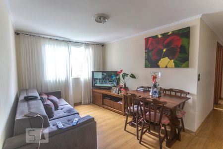 Sala de estar de apartamento à venda com 2 quartos, 54m² em Santa Terezinha, São Bernardo do Campo