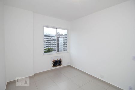 Quarto 1 de apartamento para alugar com 1 quarto, 56m² em Botafogo, Rio de Janeiro