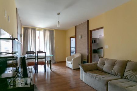 Sala de apartamento para alugar com 2 quartos, 90m² em Cidade Nova, Belo Horizonte