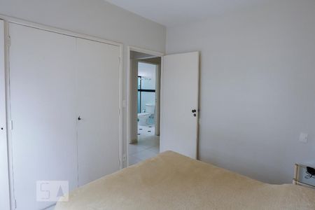 Suíte de apartamento para alugar com 2 quartos, 80m² em Vila Nova Conceição, São Paulo