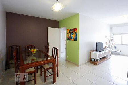 Sala de apartamento para alugar com 2 quartos, 80m² em Vila Nova Conceição, São Paulo