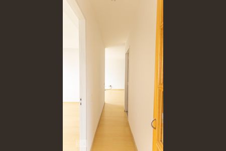 Corredor de apartamento para alugar com 2 quartos, 69m² em Vila Pompéia, São Paulo