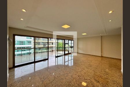 Apartamento para alugar com 180m², 4 quartos e 2 vagasSala