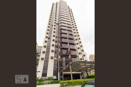 Apartamento para alugar com 35m², 1 quarto e 1 vaga Apartamento para alugar com 35m², 1 quarto e 1 vagaFachada