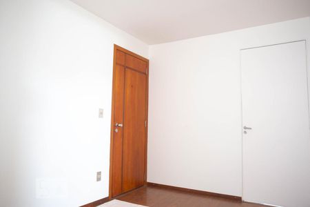 Sala de apartamento para alugar com 3 quartos, 64m² em Guará I, Brasília