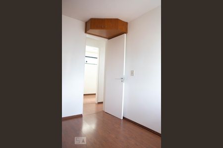 Quarto 1 de apartamento para alugar com 3 quartos, 64m² em Guará I, Brasília