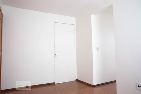 Sala de apartamento para alugar com 3 quartos, 64m² em Guará I, Brasília