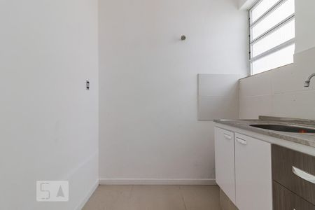 Cozinha de kitnet/studio para alugar com 1 quarto, 35m² em Menino Deus, Porto Alegre