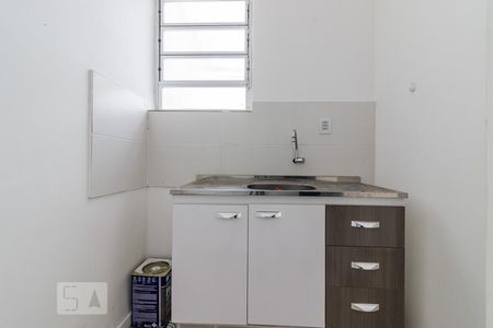 Cozinha de kitnet/studio para alugar com 1 quarto, 35m² em Menino Deus, Porto Alegre