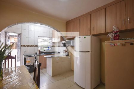 Casa à venda com 125m², 3 quartos e 1 vaga Casa à venda com 125m², 3 quartos e 1 vagaCozinha