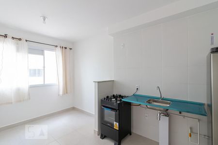 Sala/Cozinha de apartamento à venda com 2 quartos, 34m² em Parque Fongaro, São Paulo