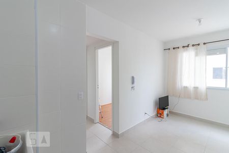 Sala/Cozinha de apartamento à venda com 2 quartos, 34m² em Parque Fongaro, São Paulo