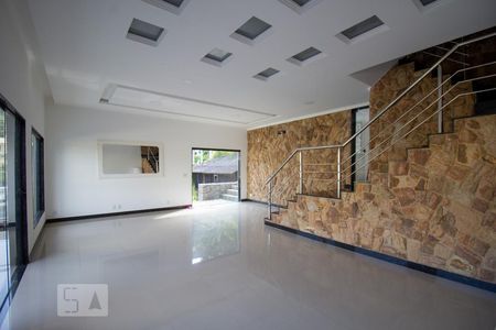 Casa à venda com 350m², 3 quartos e 1 vagaSala